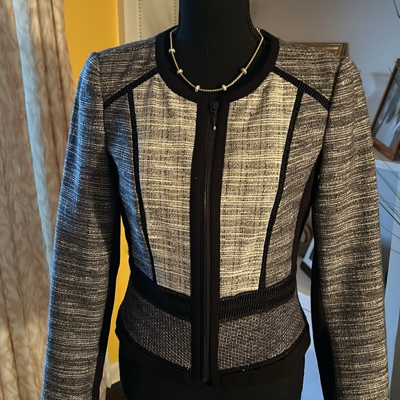 White House Black Market zip up blazer jacket - Picture 4 of 10